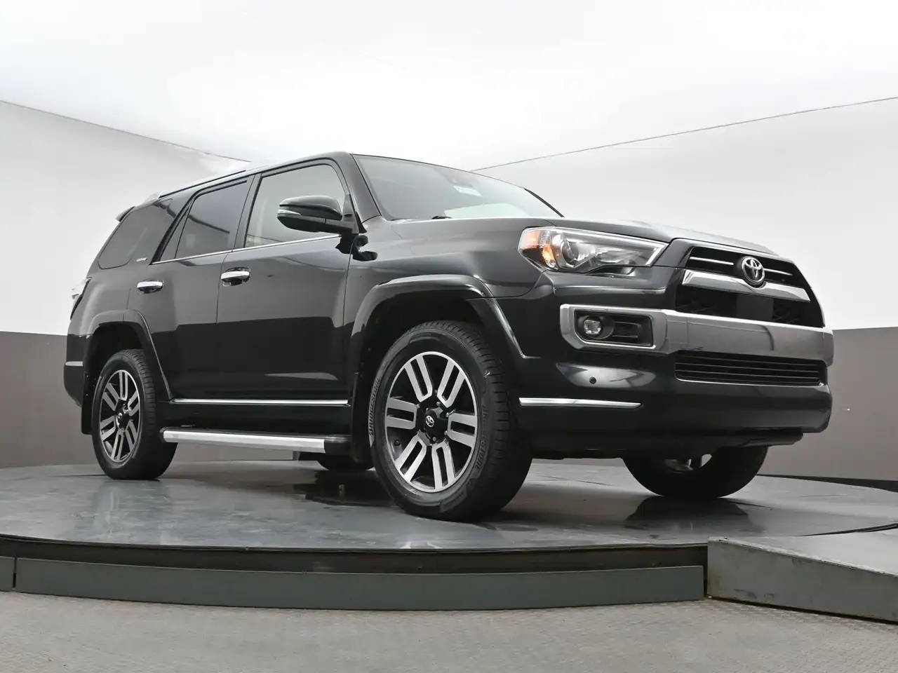Toyota 4-Runner снимка Toyota 4-Runner