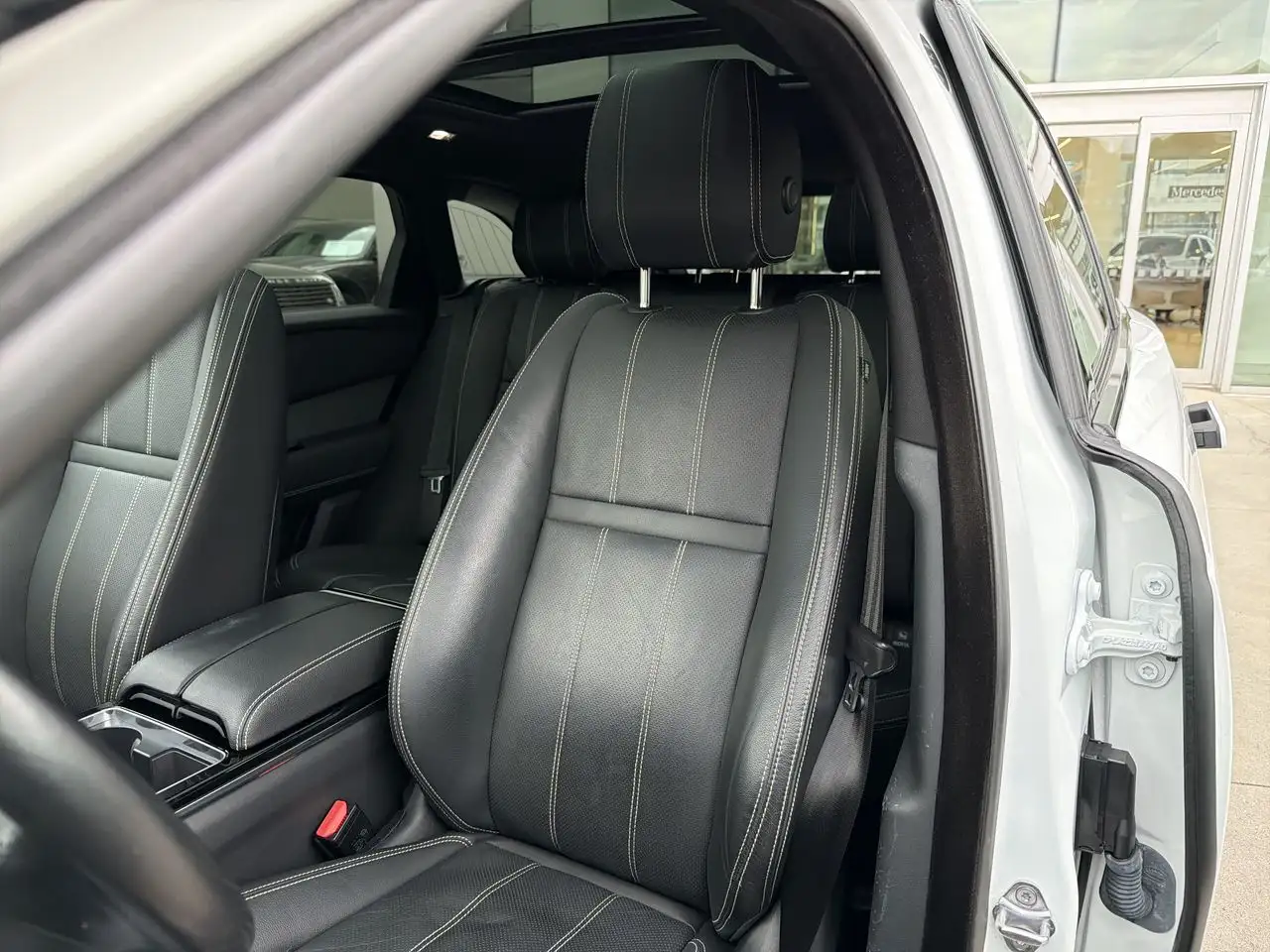 Land Rover Range Rover Velar снимка Land Rover Range Rover Velar