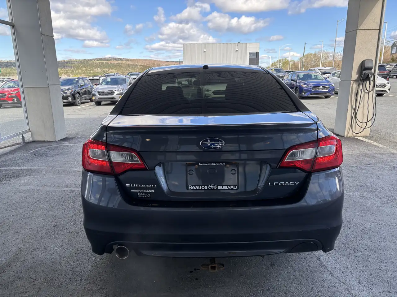 Subaru Legacy снимка Subaru Legacy