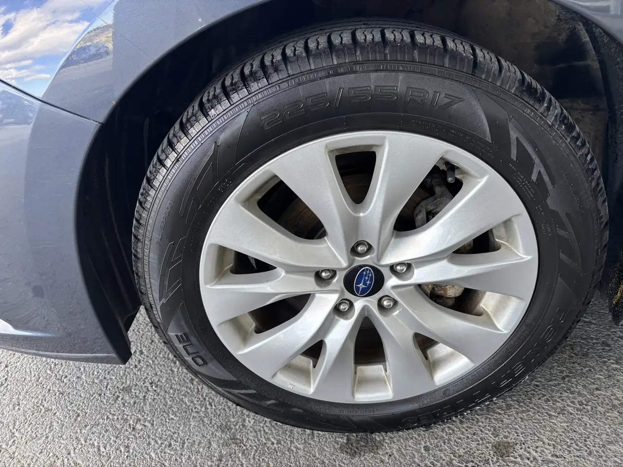 Subaru Legacy снимка Subaru Legacy