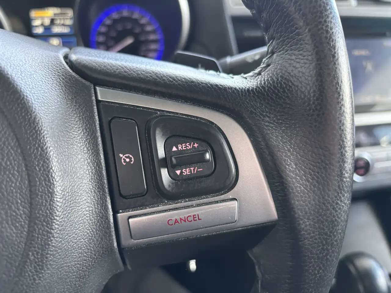 Subaru Legacy снимка Subaru Legacy