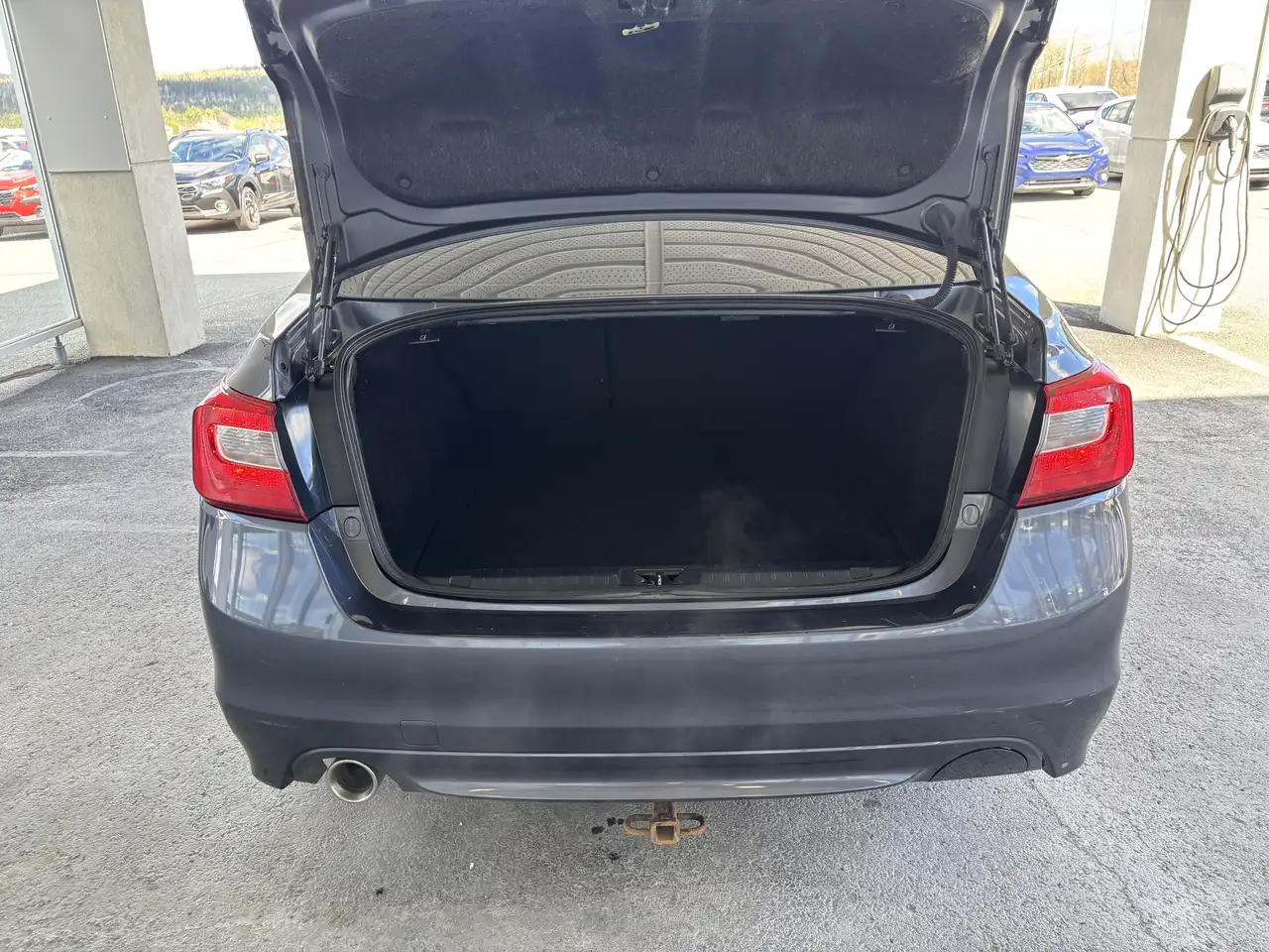 Subaru Legacy снимка Subaru Legacy