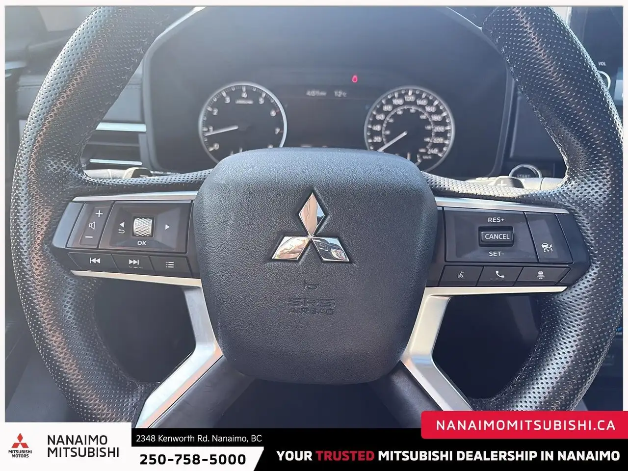 Mitsubishi Outlander снимка Mitsubishi Outlander