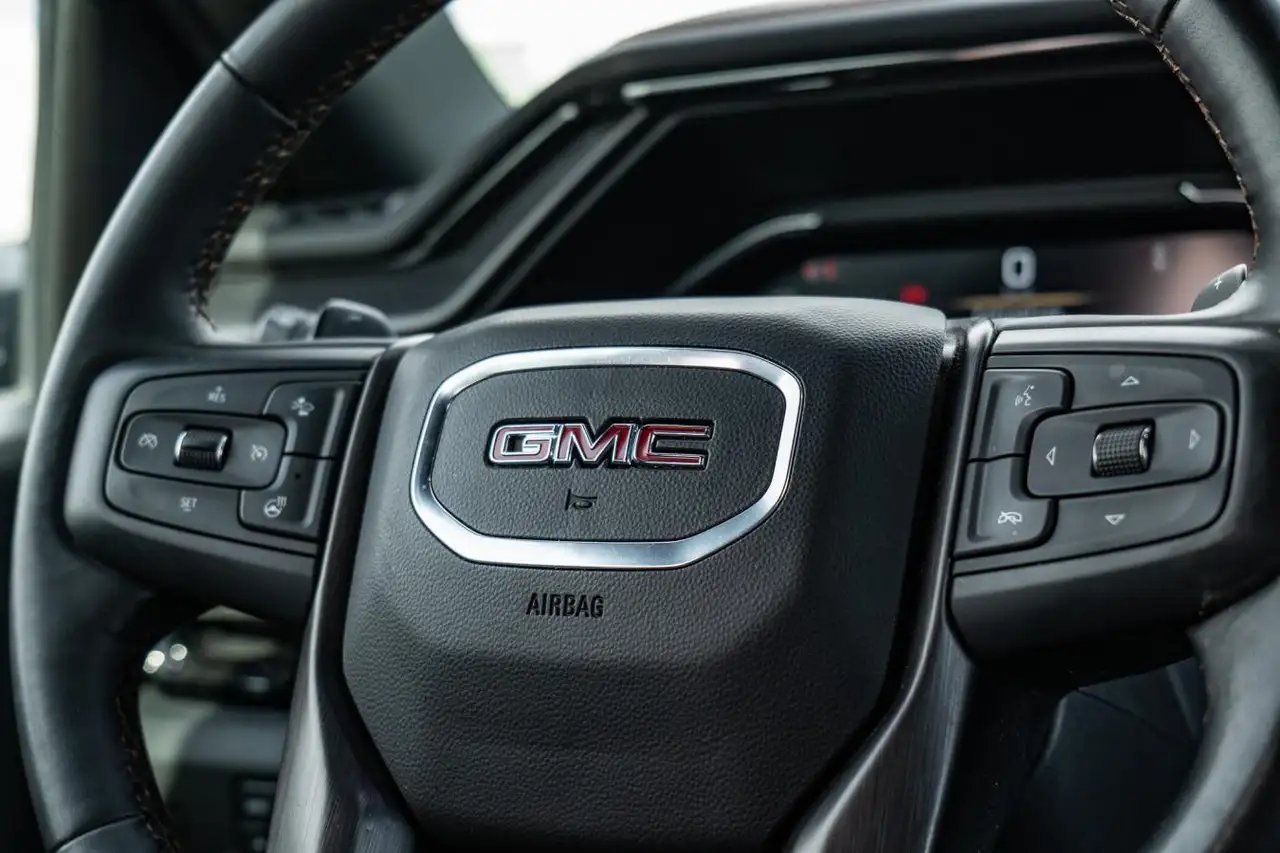 GMC Sierra 1500 photo GMC Sierra 1500