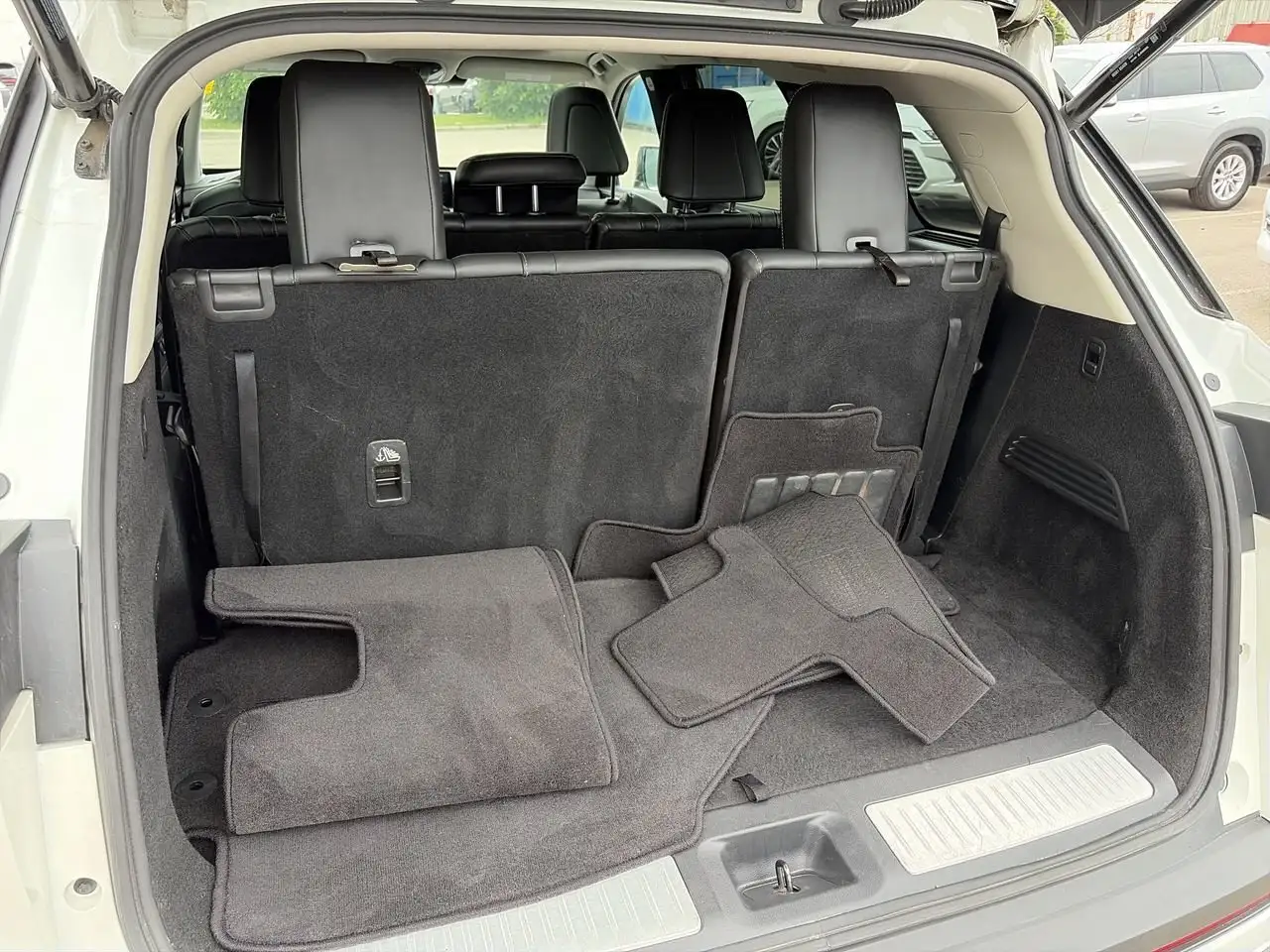 Infiniti QX60 снимка Infiniti QX60