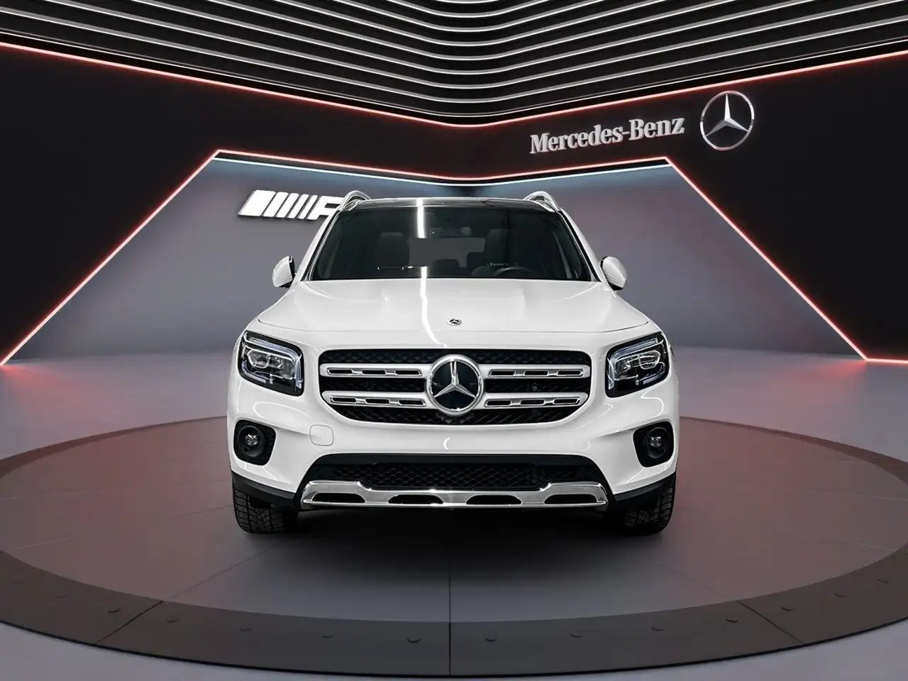 Mercedes-Benz GLB снимка Mercedes-Benz GLB