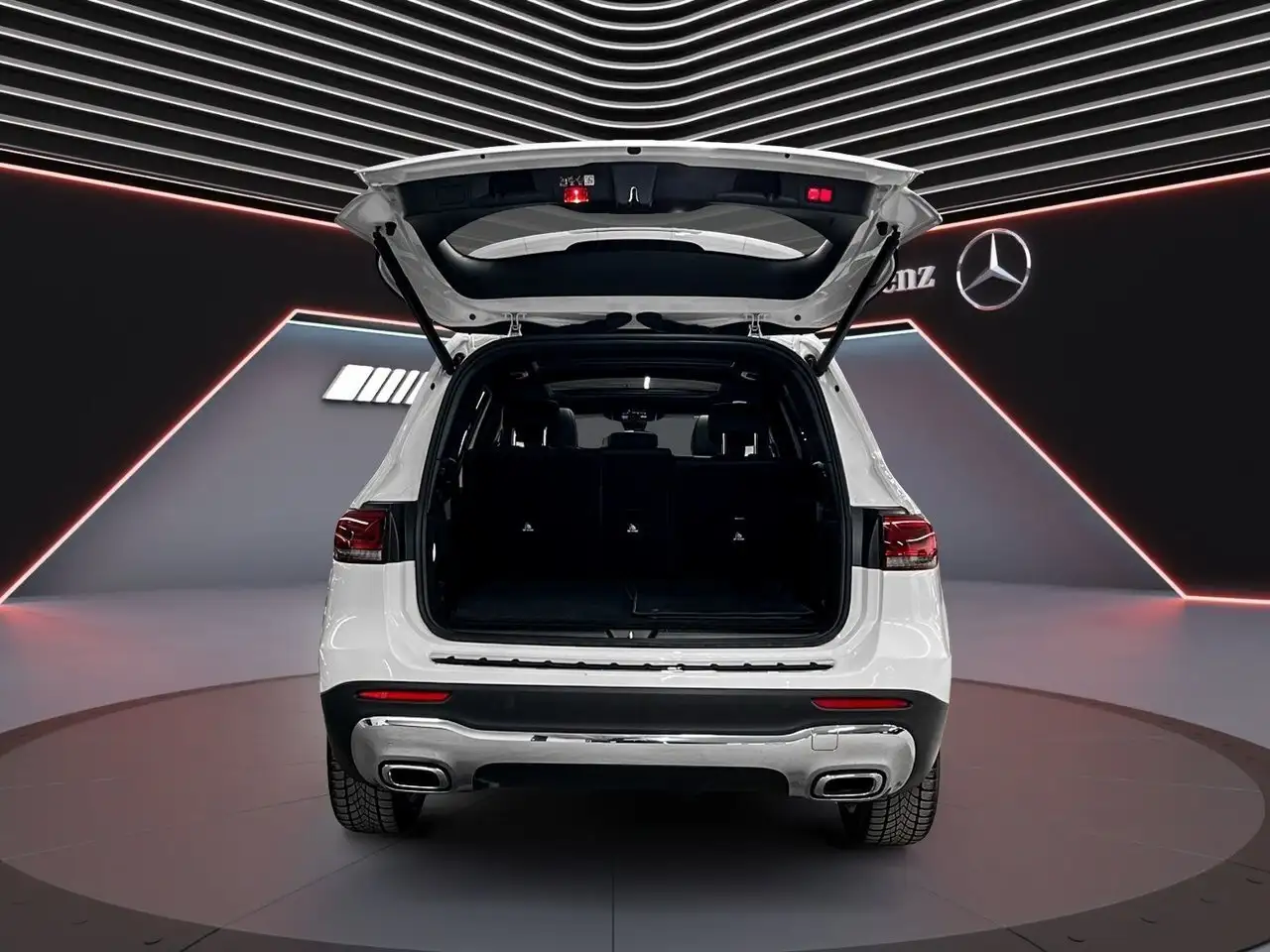 Mercedes-Benz GLB снимка Mercedes-Benz GLB