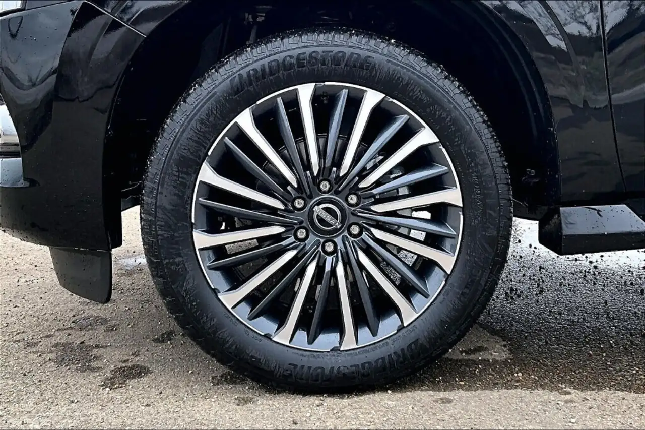Nissan Armada снимка Nissan Armada