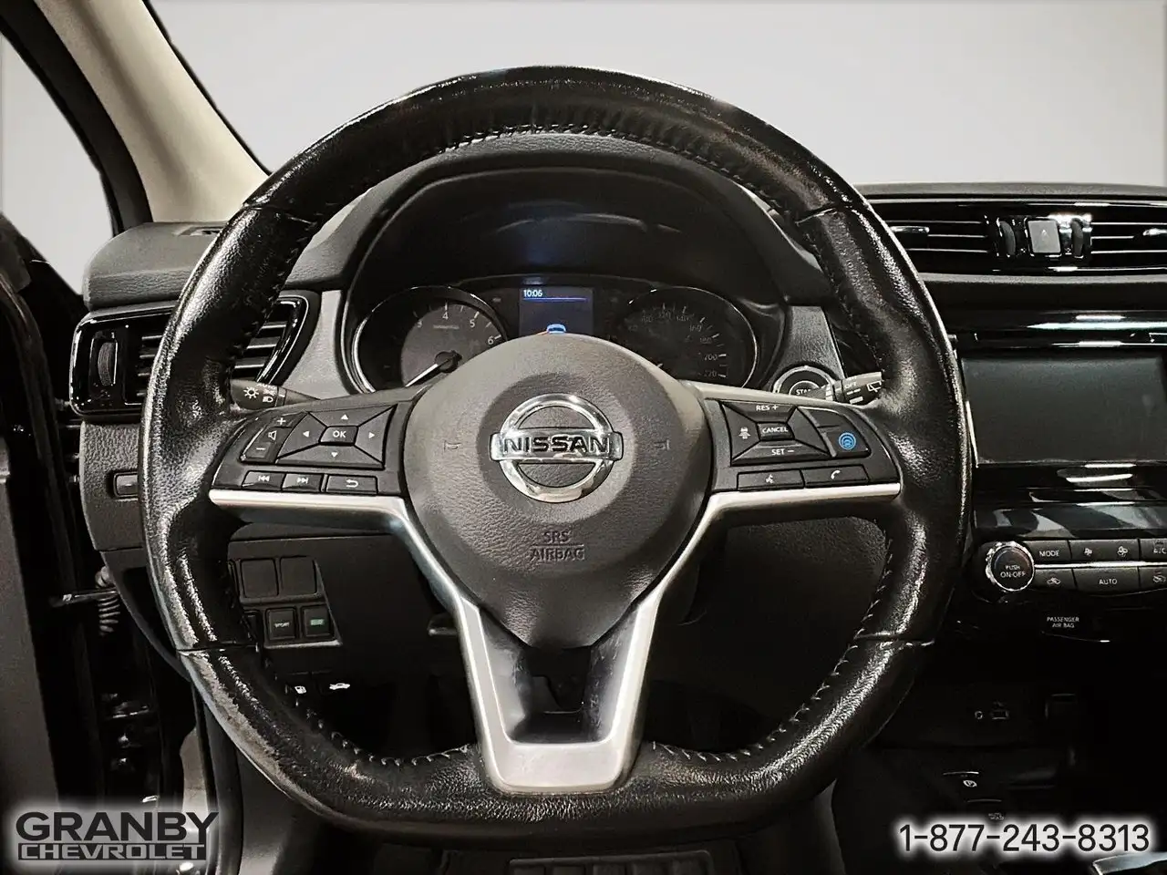 Nissan Qashqai снимка Nissan Qashqai