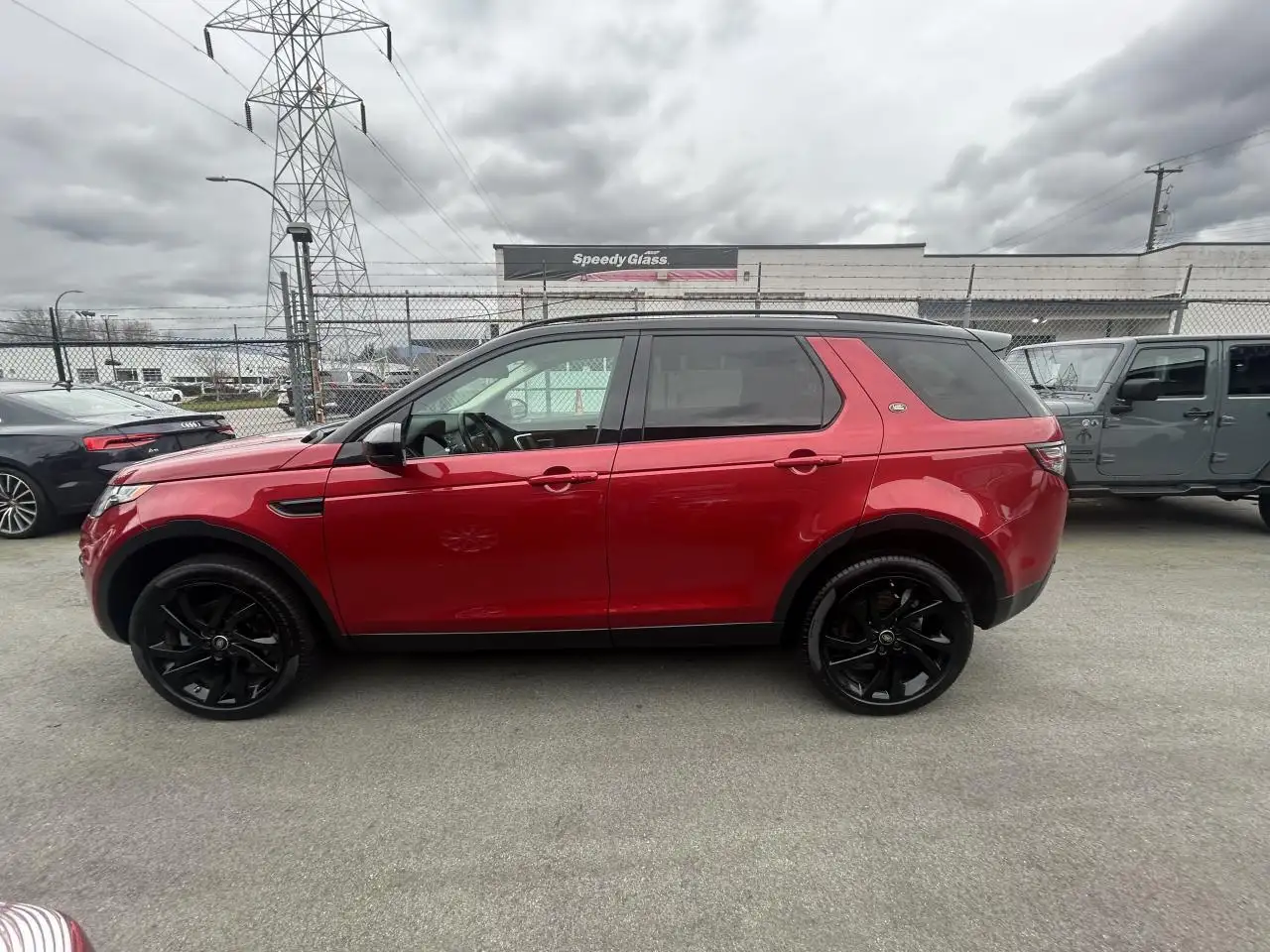 Land Rover Discovery Sport photo Land Rover Discovery Sport
