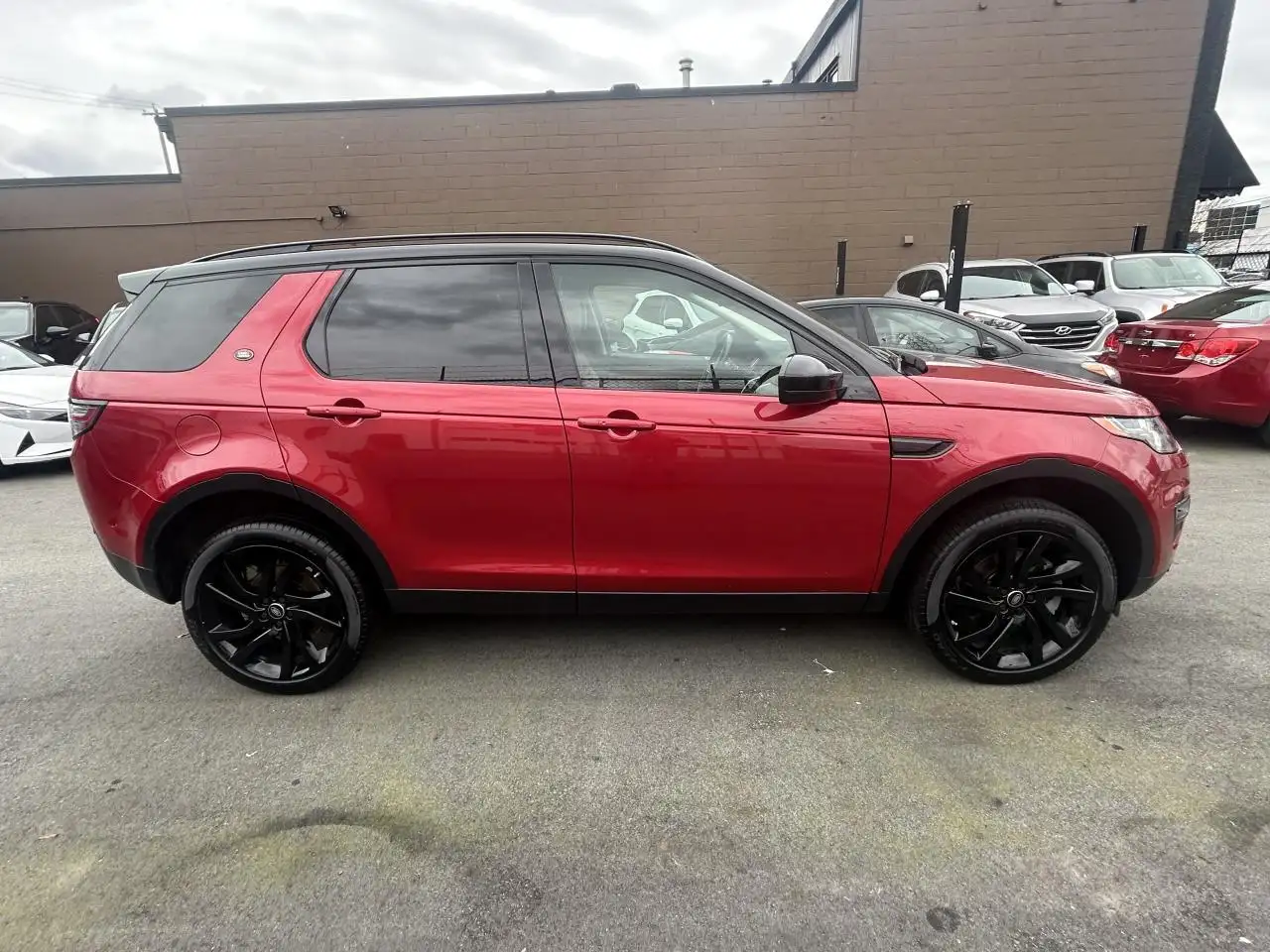 Land Rover Discovery Sport photo Land Rover Discovery Sport
