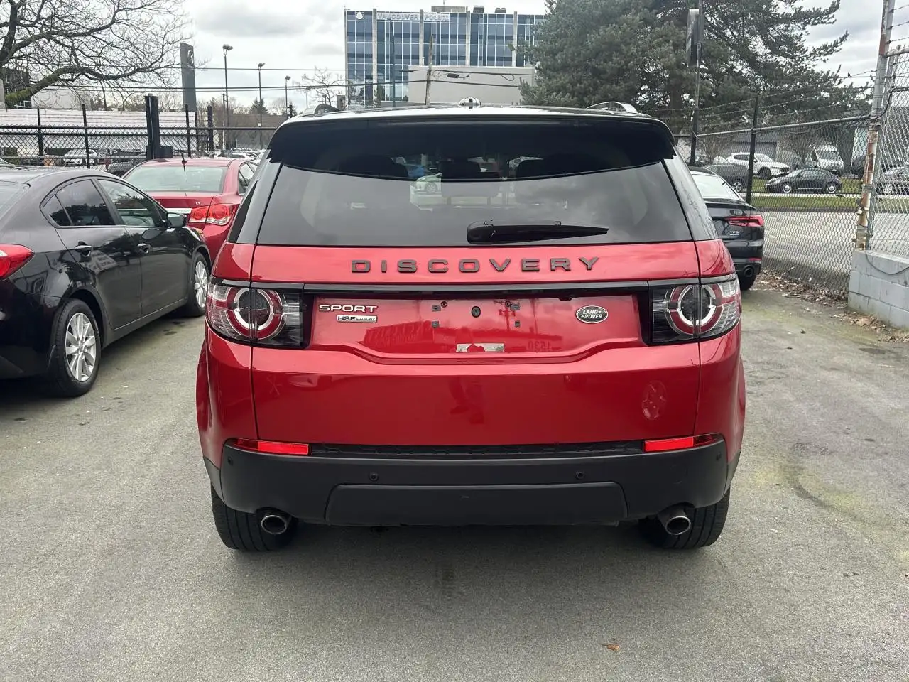 Land Rover Discovery Sport photo Land Rover Discovery Sport