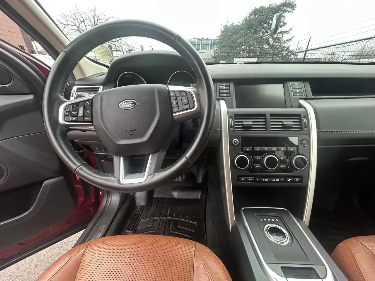 Land Rover Discovery Sport photo Land Rover Discovery Sport