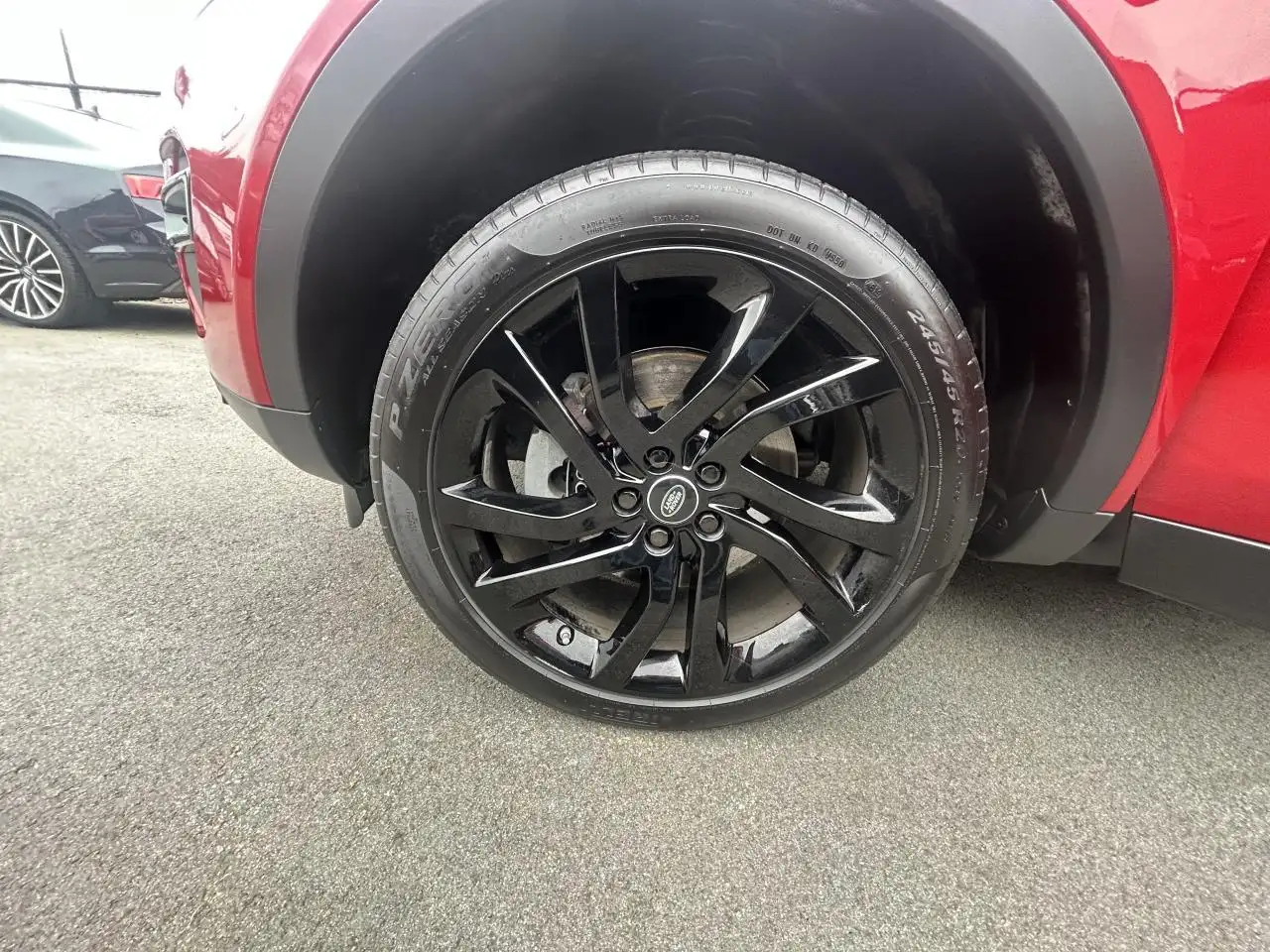 Land Rover Discovery Sport photo Land Rover Discovery Sport