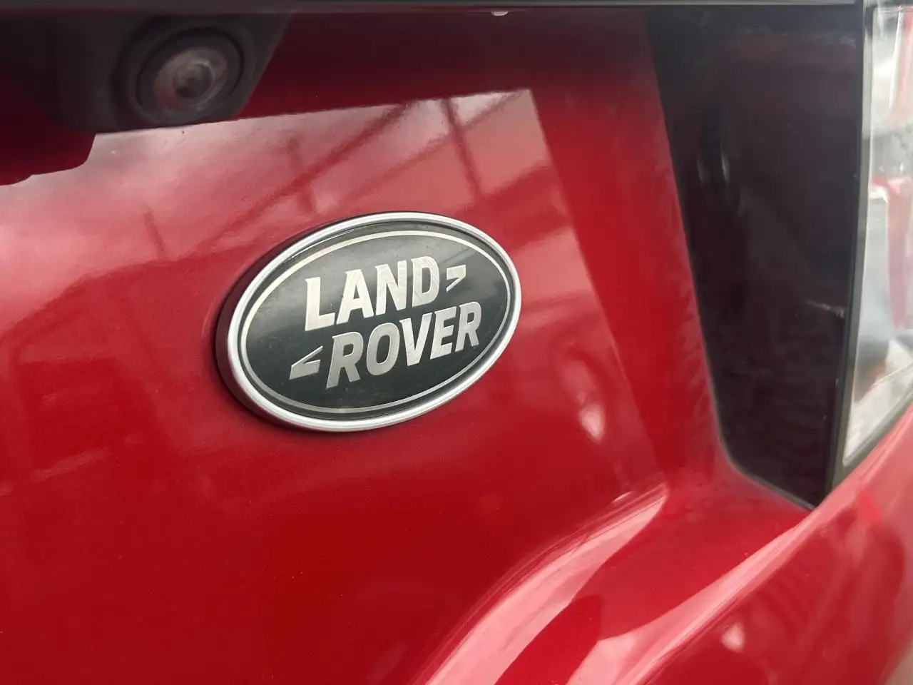 Land Rover Discovery Sport photo Land Rover Discovery Sport
