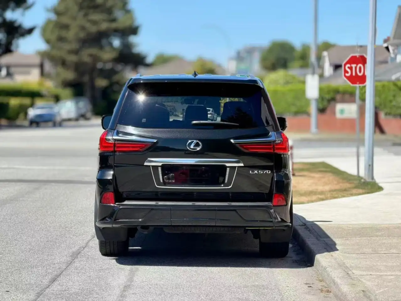 Lexus LX photo Lexus LX