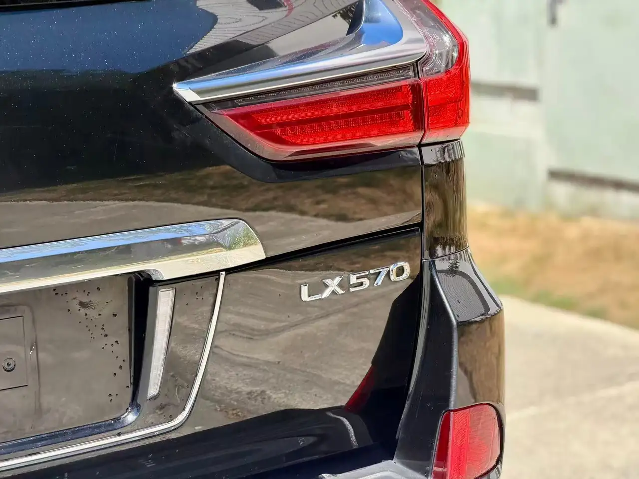 Lexus LX photo Lexus LX