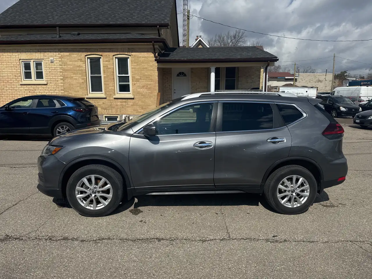 Nissan Rogue снимка Nissan Rogue