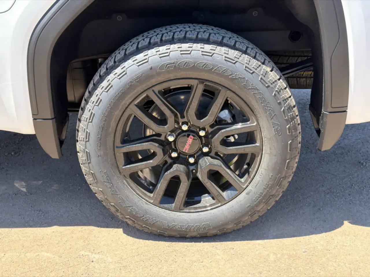 GMC Sierra 1500 photo GMC Sierra 1500