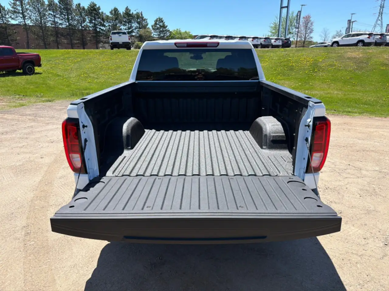 GMC Sierra 1500 photo GMC Sierra 1500