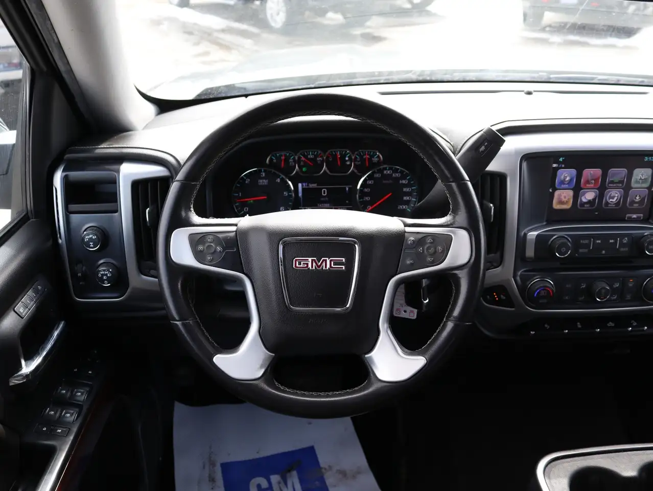 GMC Sierra 1500 снимка GMC Sierra 1500