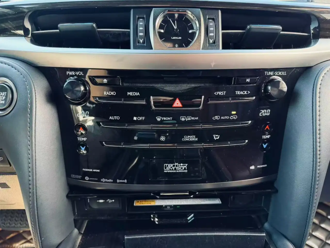 Lexus LX photo Lexus LX