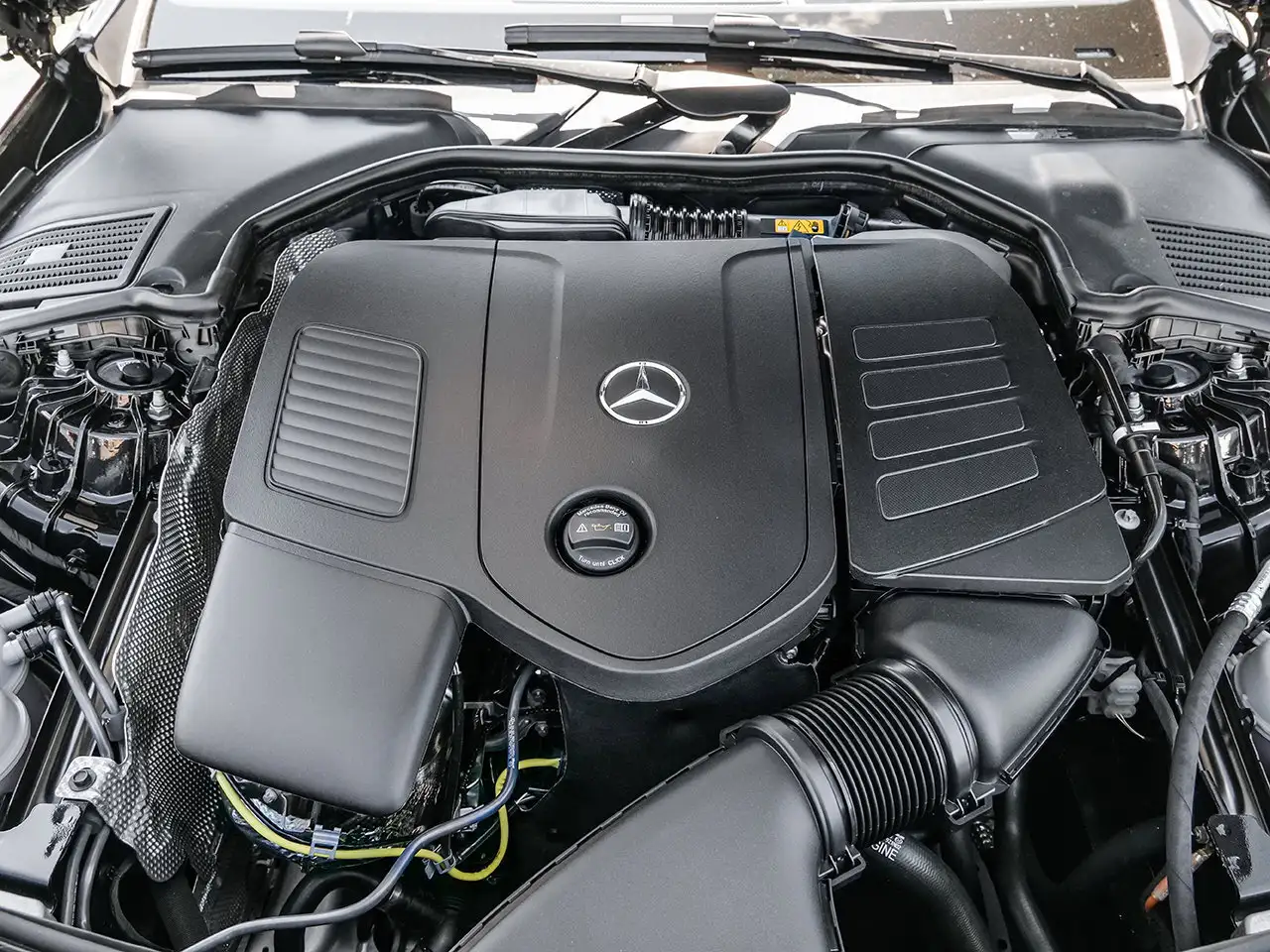 Mercedes-Benz CLE снимка Mercedes-Benz CLE