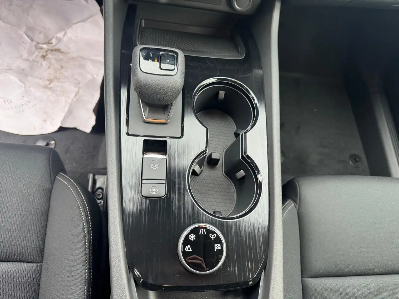 Nissan Rogue photo Nissan Rogue