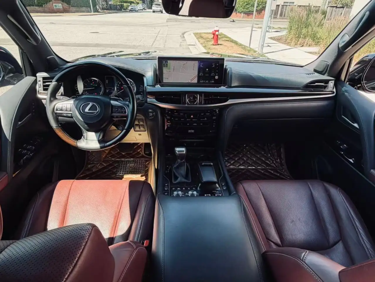 Lexus LX photo Lexus LX