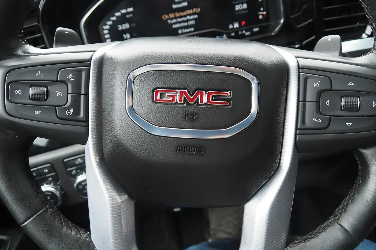 GMC Sierra 1500 снимка GMC Sierra 1500