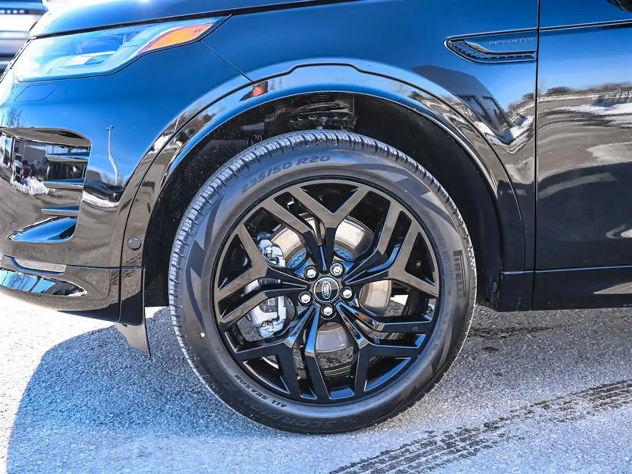 Land Rover Discovery Sport снимка Land Rover Discovery Sport