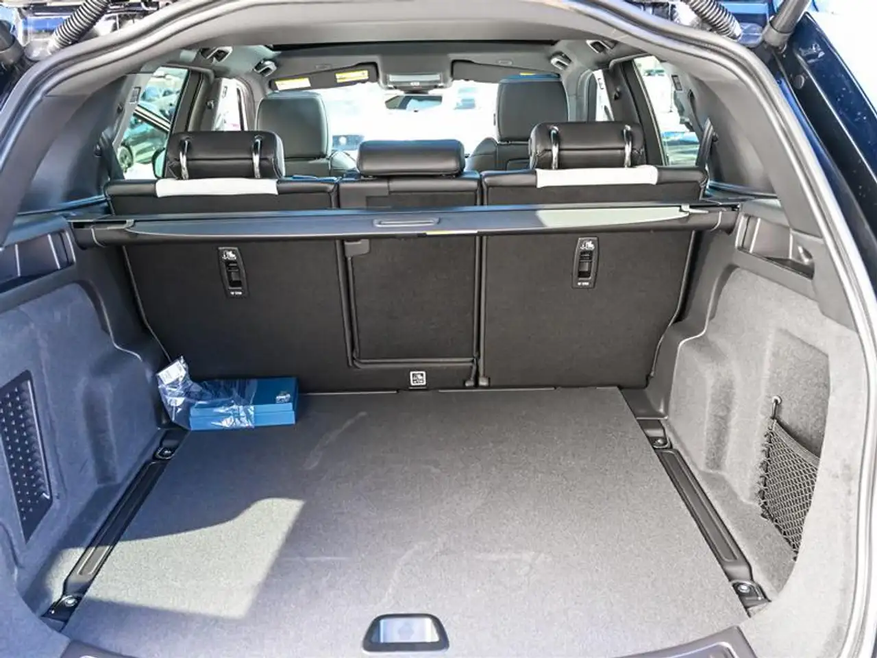 Land Rover Discovery Sport снимка Land Rover Discovery Sport