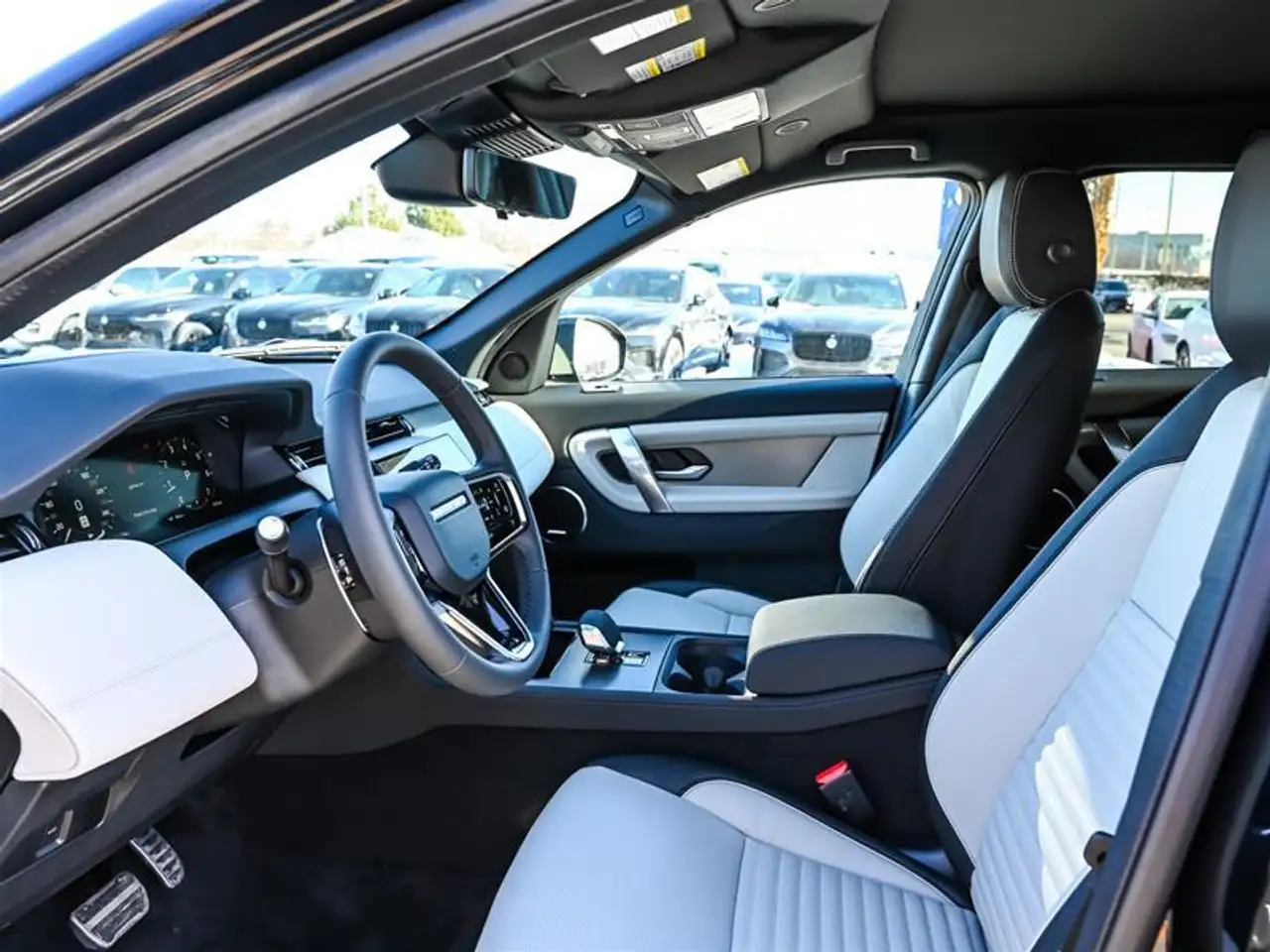 Land Rover Discovery Sport снимка Land Rover Discovery Sport