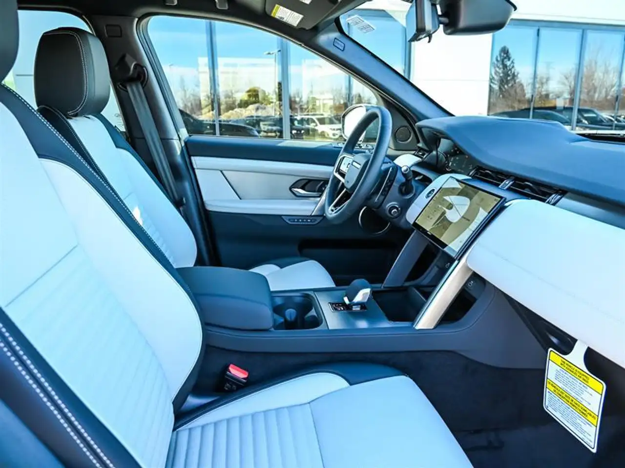 Land Rover Discovery Sport снимка Land Rover Discovery Sport