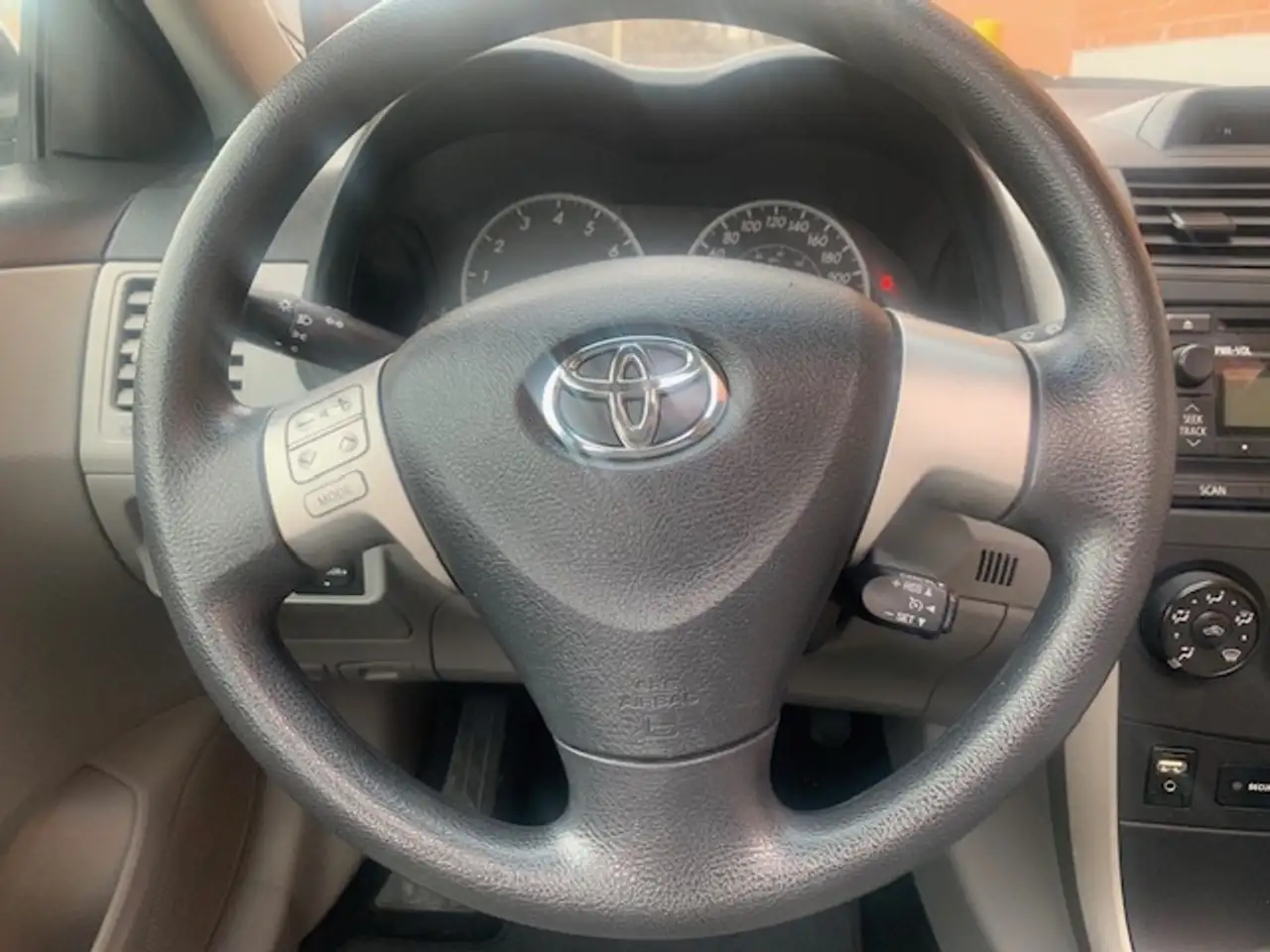 Toyota Corolla photo Toyota Corolla