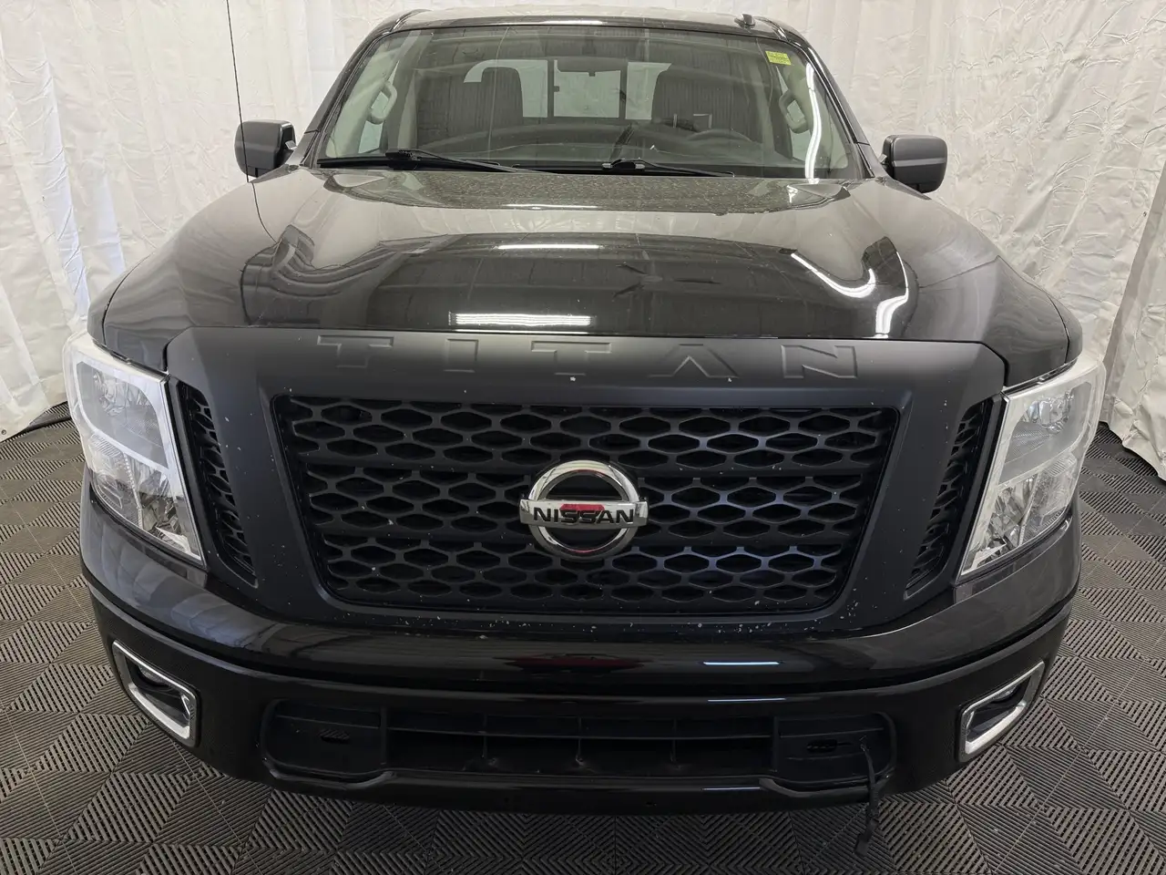 Nissan Titan fotografie Nissan Titan