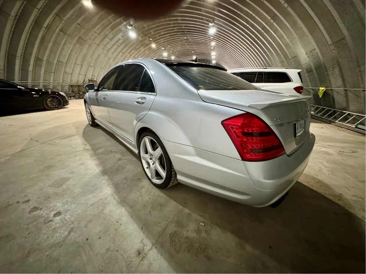 Mercedes-Benz S-Class снимка Mercedes-Benz S-Class