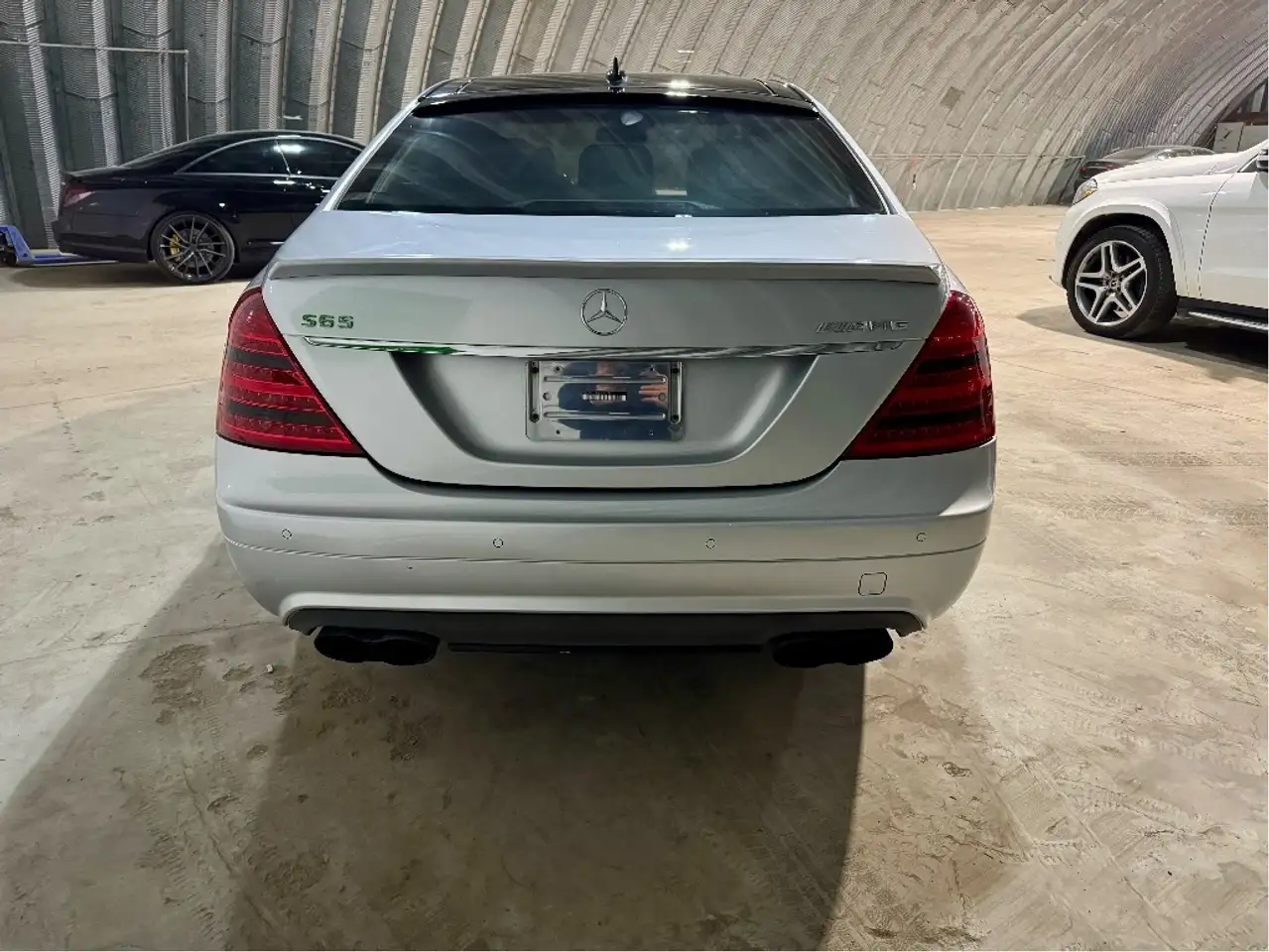 Mercedes-Benz S-Class снимка Mercedes-Benz S-Class