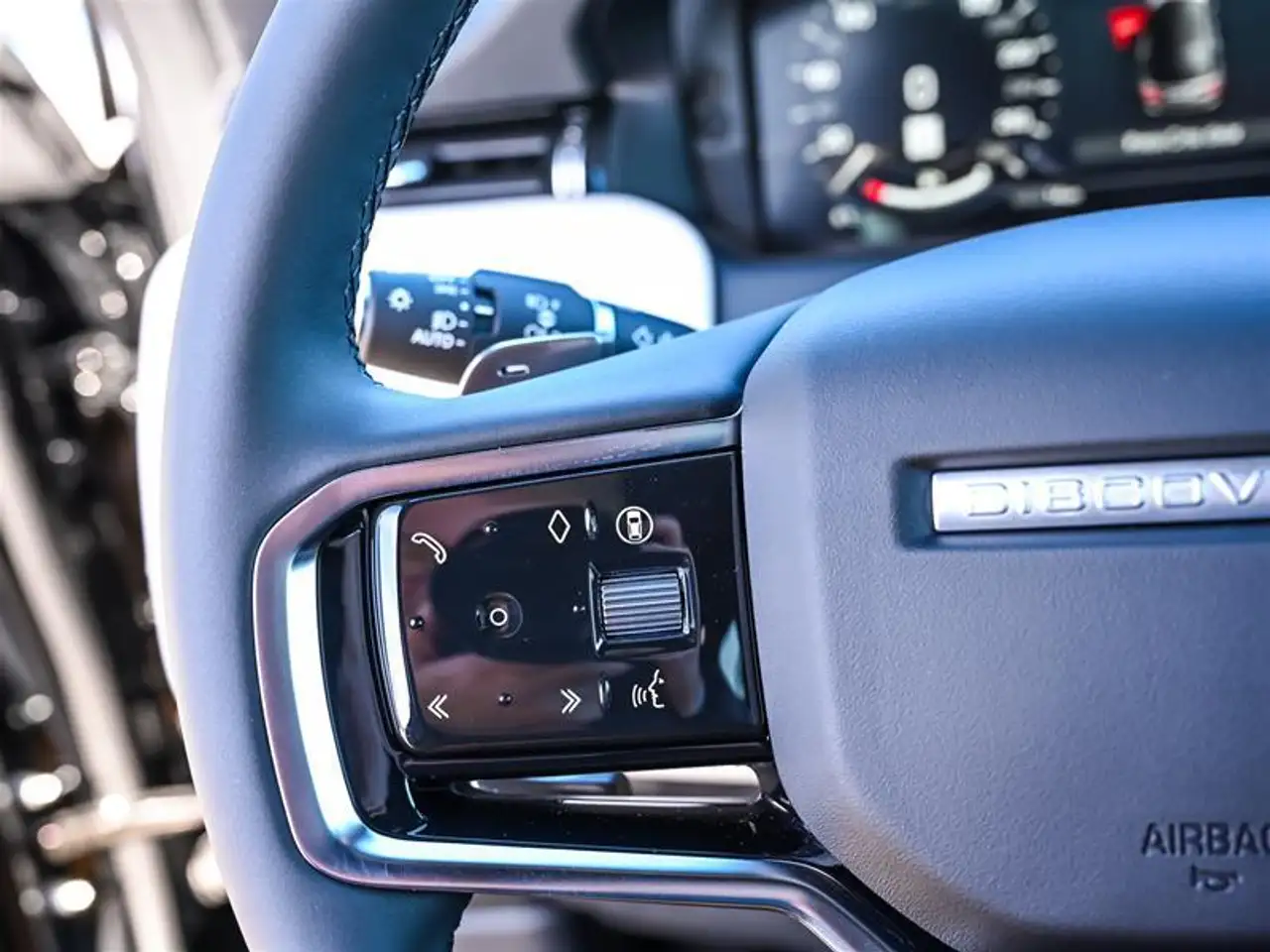 Land Rover Discovery Sport снимка Land Rover Discovery Sport