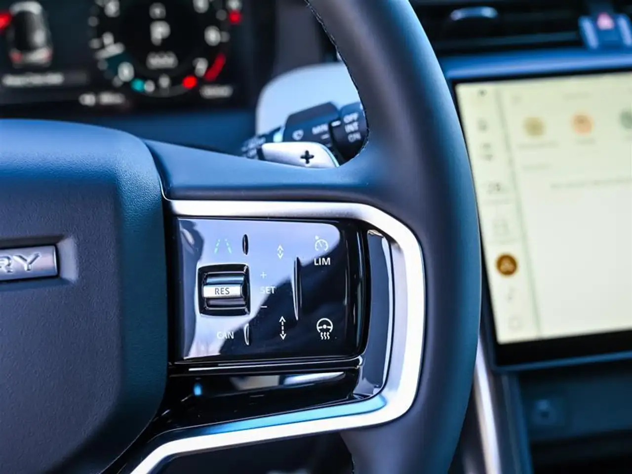 Land Rover Discovery Sport снимка Land Rover Discovery Sport