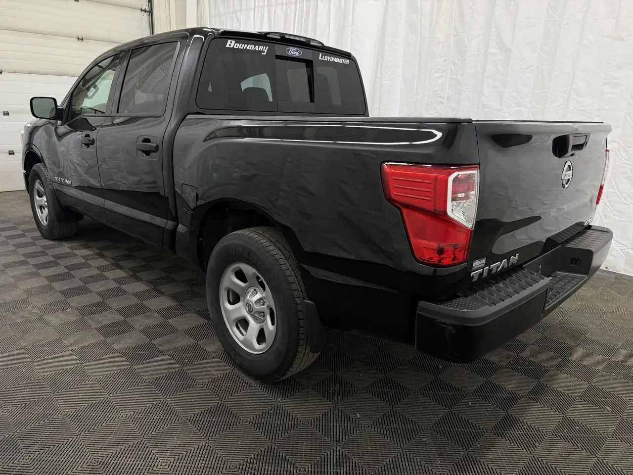 Nissan Titan fotografie Nissan Titan
