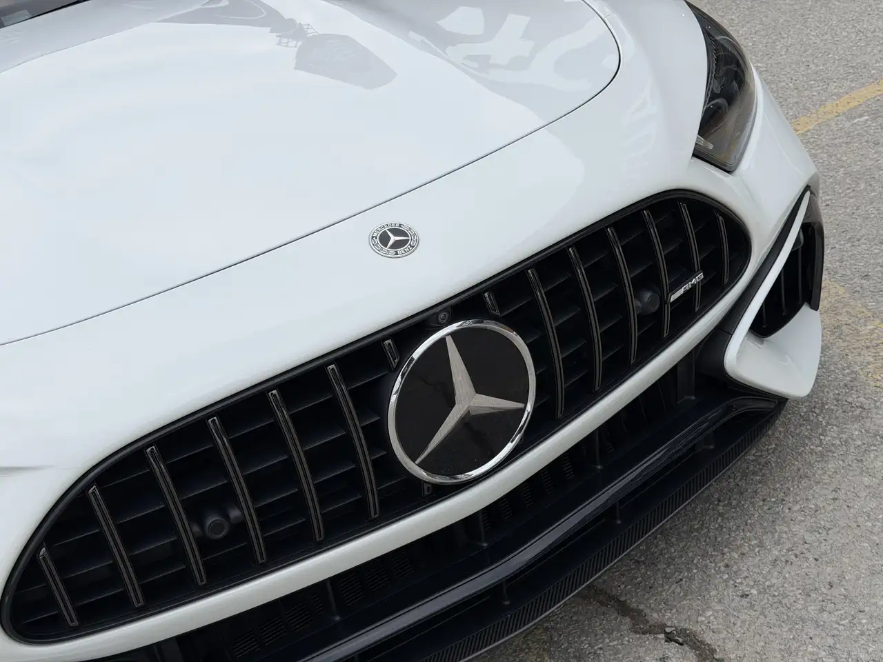 Mercedes-Benz SL снимка Mercedes-Benz SL