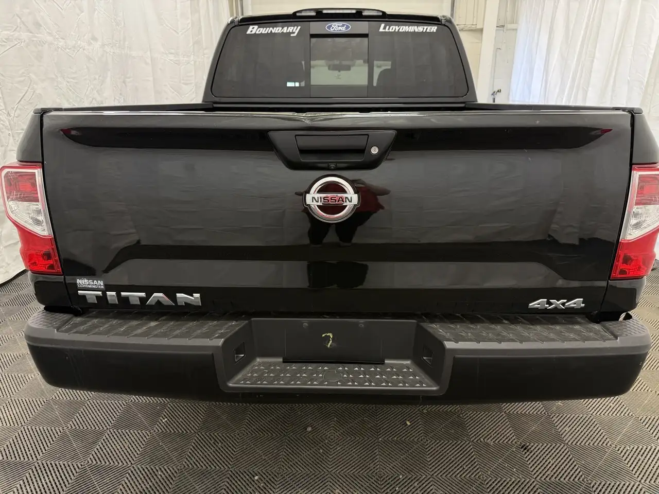 Nissan Titan fotografie Nissan Titan