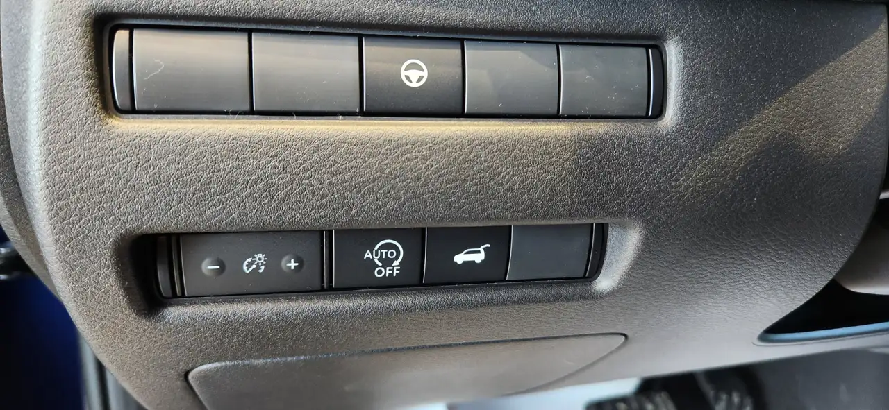 Nissan Rogue photo Nissan Rogue