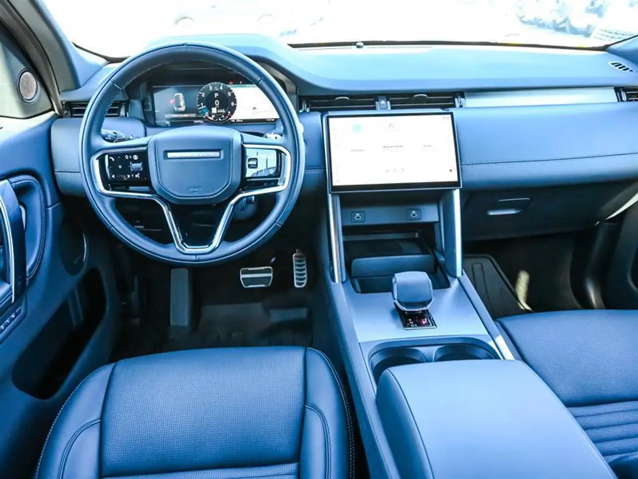 Land Rover Discovery Sport снимка Land Rover Discovery Sport