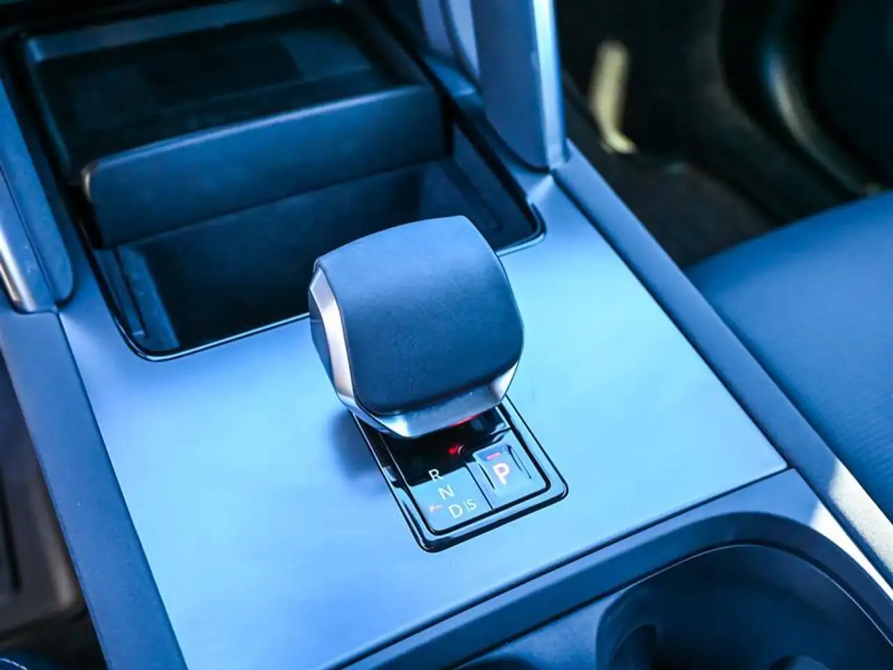 Land Rover Discovery Sport снимка Land Rover Discovery Sport