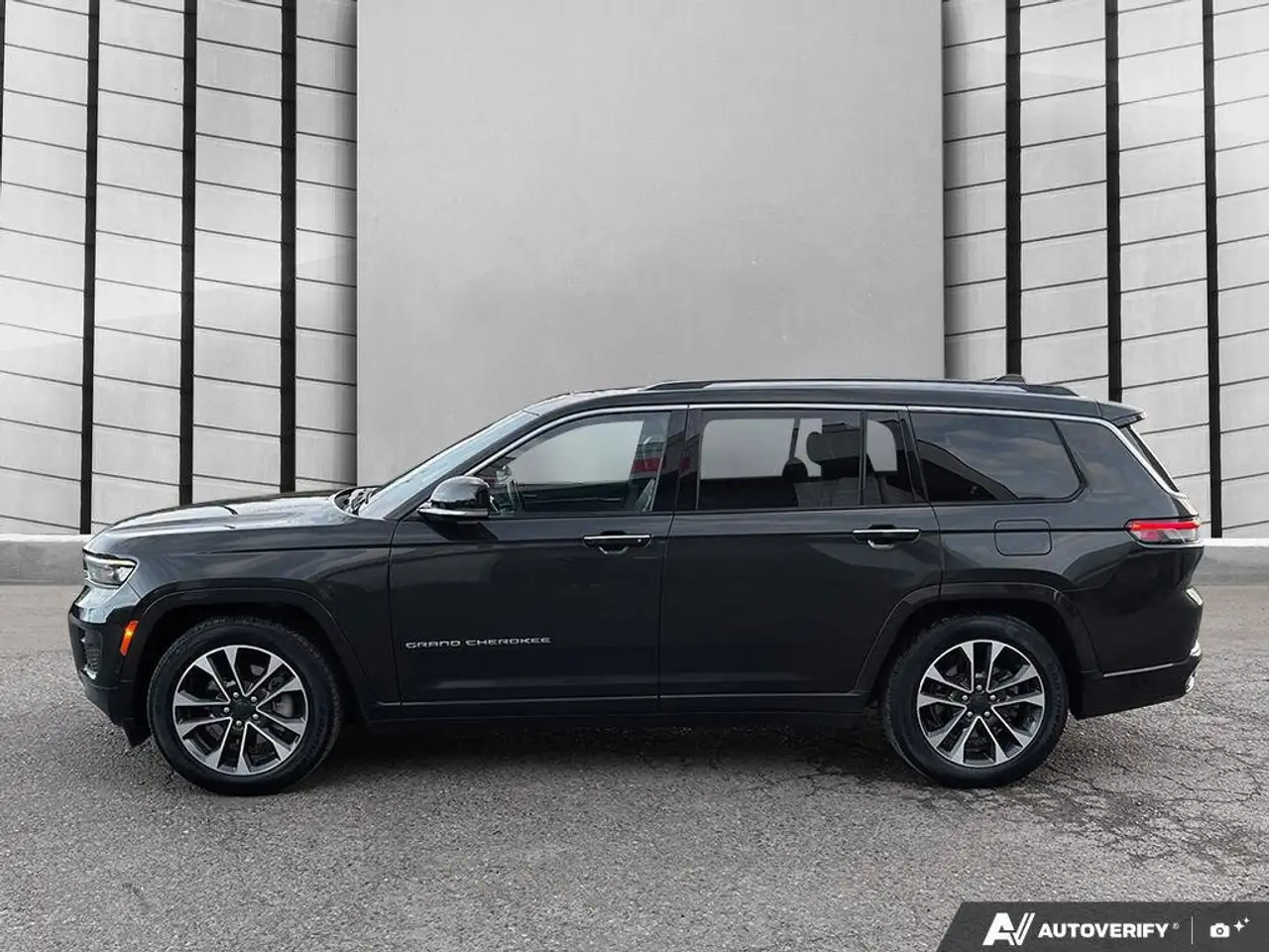 Jeep Grand Cherokee снимка Jeep Grand Cherokee