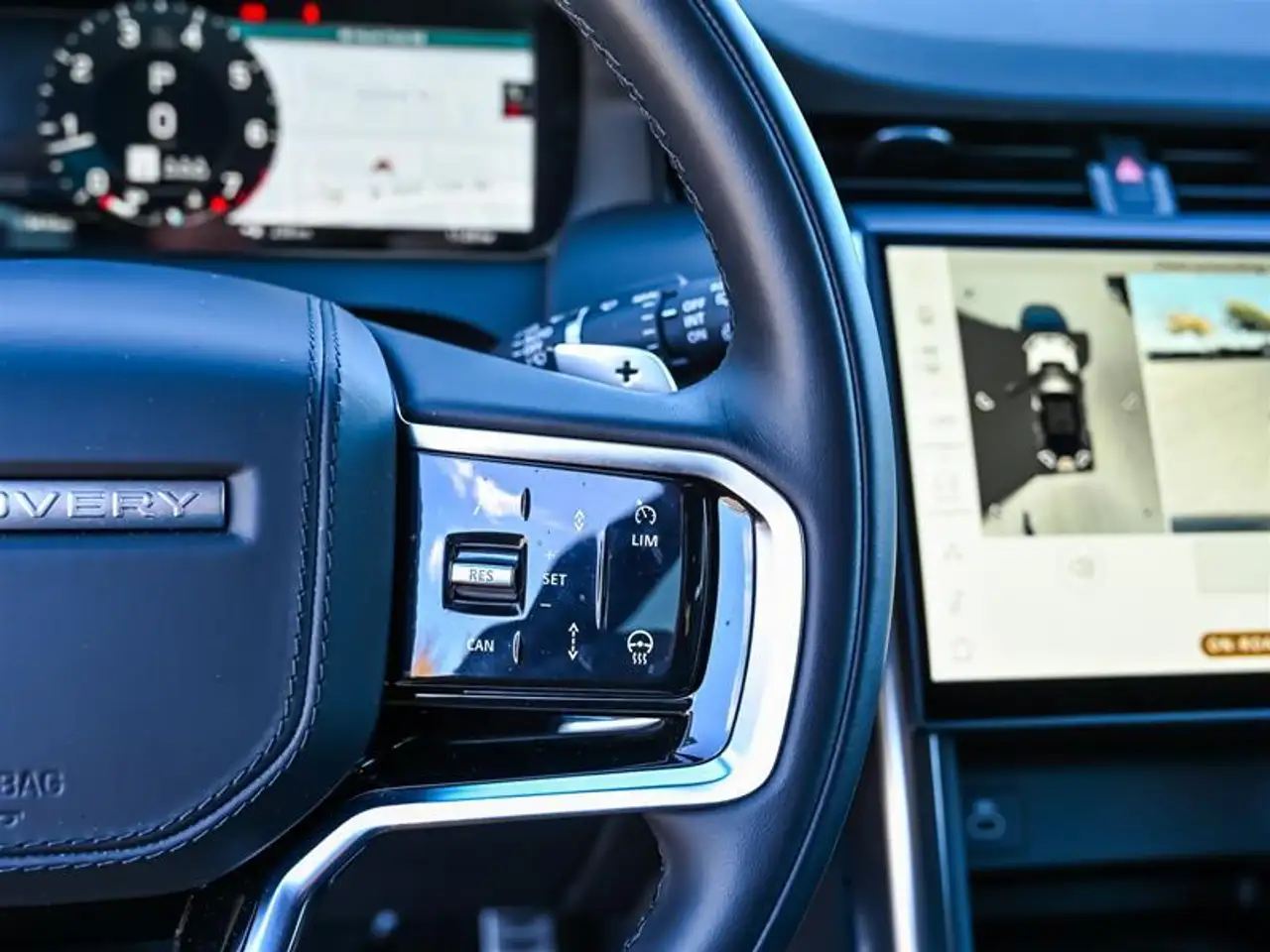 Land Rover Discovery Sport снимка Land Rover Discovery Sport