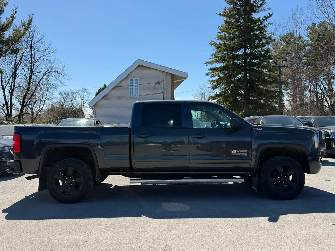 GMC Sierra 1500 photo GMC Sierra 1500