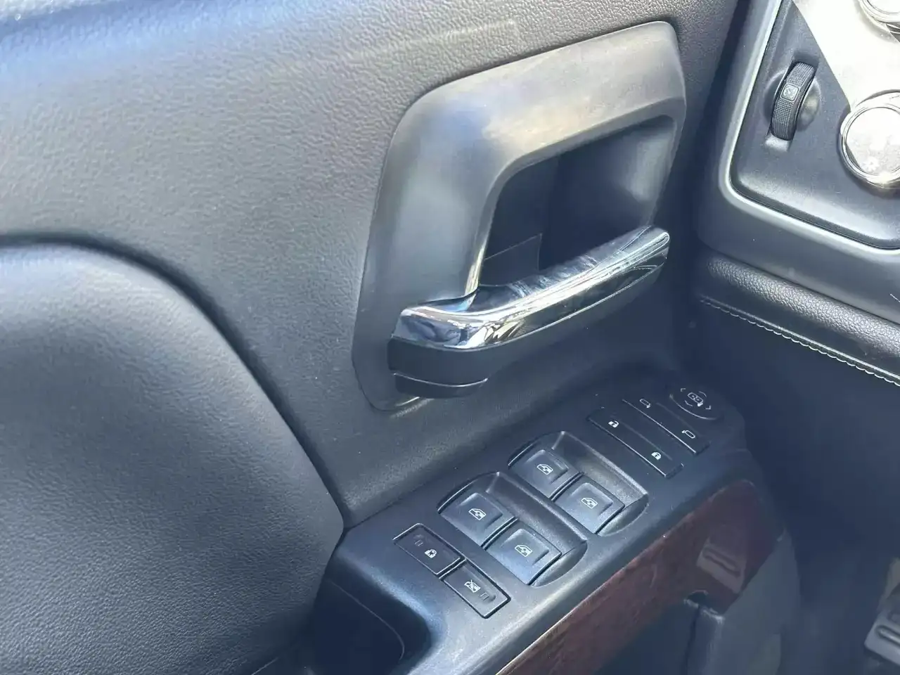 GMC Sierra 1500 photo GMC Sierra 1500